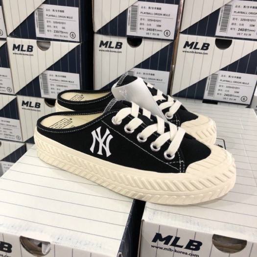 Giày Sục Nữ MLB PLAYBALL MULE NEW YORK YANKEES BLACK