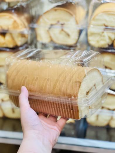 Bông Lan Cuộn Mứt Thơm