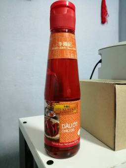 Dầu Ớt Lee Kum Kee Hong Kong 207ml - Chilli Oil LKK