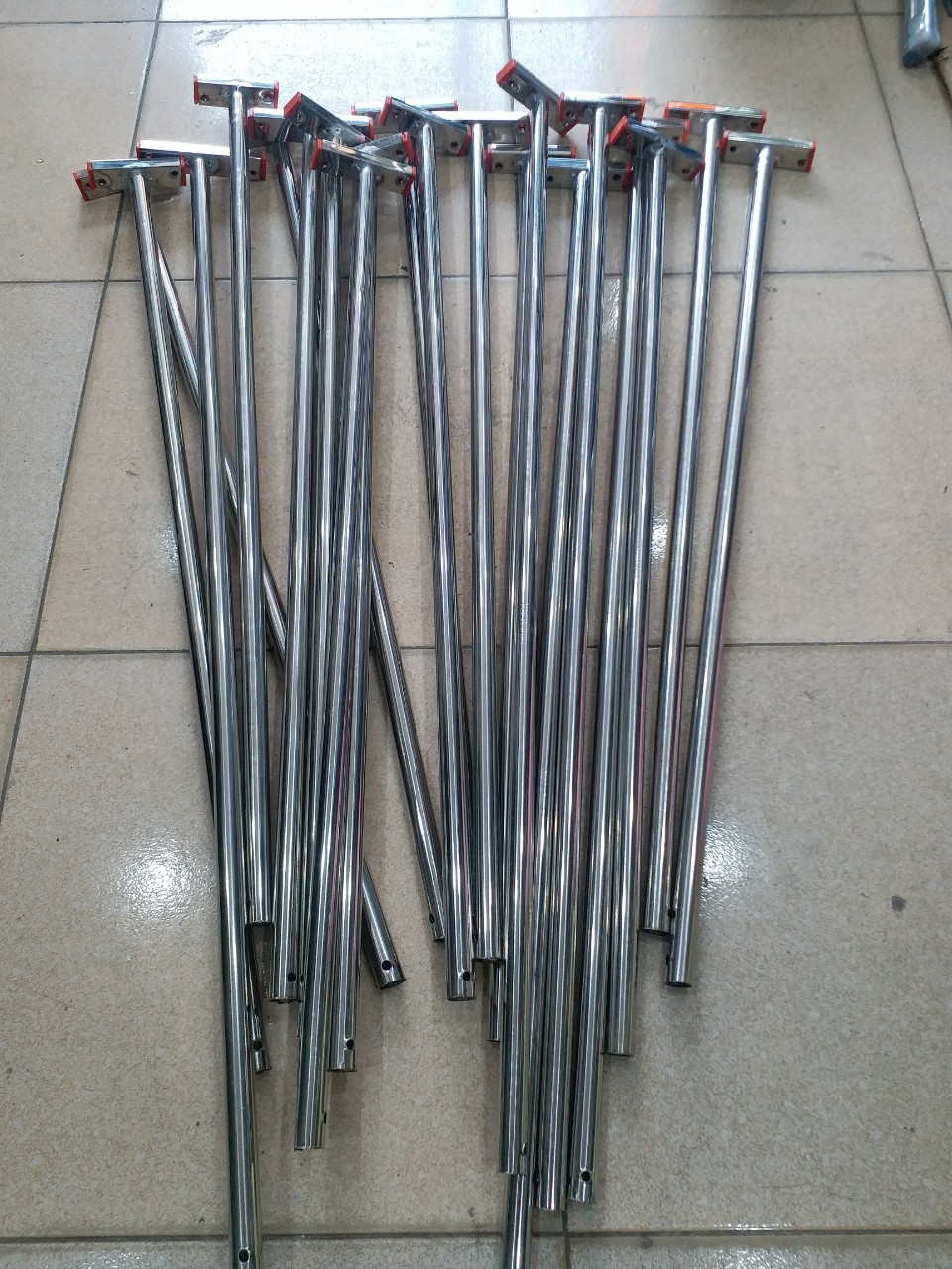 Thanh treo quạt màn khung inox Tiến Đạt 201 đóng tường chắc chắn tiện dụng