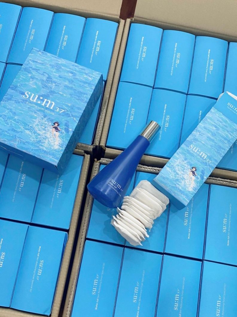 Nước hoa hồng sum xanh cấp nước kiềm dầu - Sum37 Water Full Skin Refreshing Toner 350ml tặng bông tẩy trang