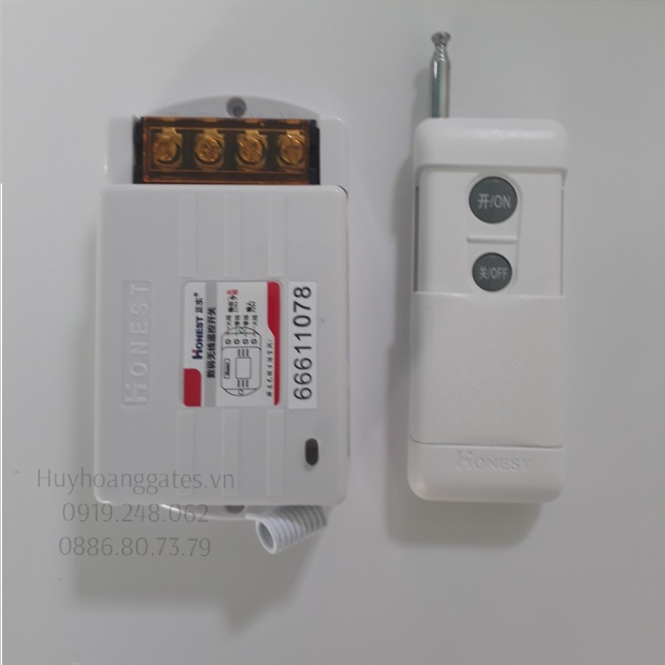 CÔNG TẮC REMOTE ĐIỀU KHIỂN TỪ XA 1000 Mét CÔNG SUẤT 10A -220V HONEST HT-6805WD-1 --CÓ CHỨC NĂNG HỌC LỆNH(KHÁCH LƯU Ý KHI ĐẶT HÀNG CHỌN : NGUYÊN BỘ, ĐIỀU KHIỂN RỜI HOẶC BỘ NHẬN TÍN HIỆU NHƯ SP NHƯ Ý Ạ)