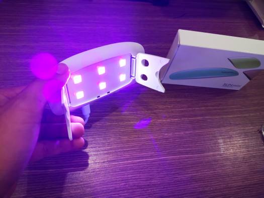 Đèn Uv Mini Sun 6 Bóng 6W Có Chân Đứng, Sấy Keo Uv, Sấy Móng Tay, Sấy Keo Dán Kính Uv