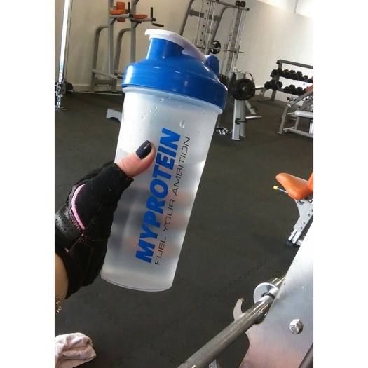 BÌNH LẮC PHA WHEY PROTEIN MASS