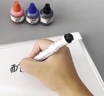 Mực cho bút viết bảng trắng xóa sạch 18ml