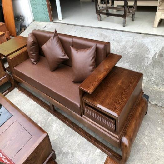 Bộ Bàn Ghế Sofa Zito Chân Đùi Gà Gỗ Sồi Bắc Mỹ Phun Màu Gỗ Óc Chó ,Đệm Da Bò Cao Cấp Italy Nhập Khẩu