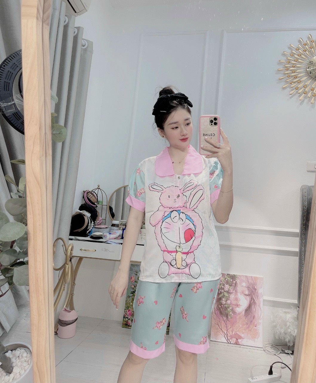Bộ lụa satin quần lửng hoạ tiết cute freesize dưới 65kg