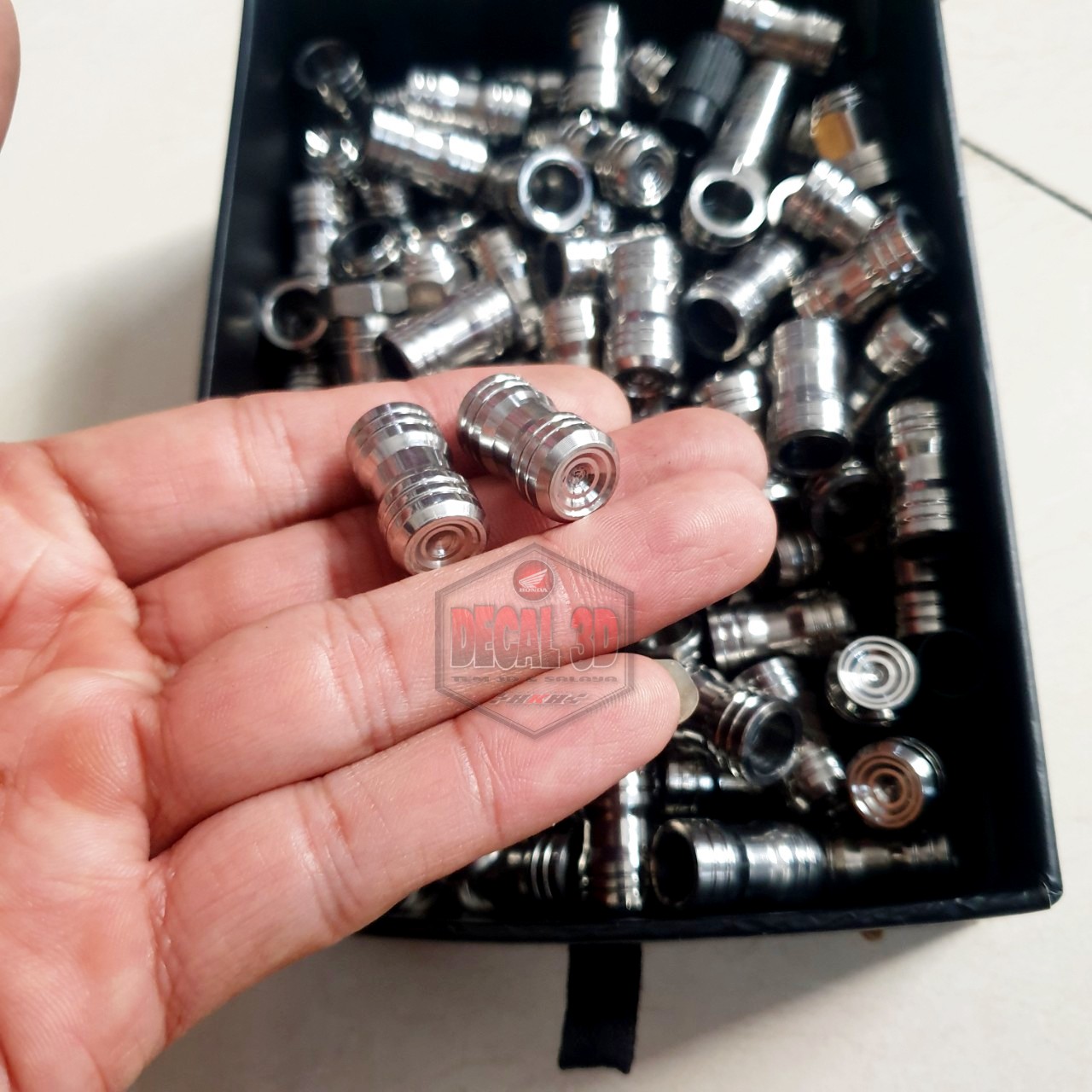 VAN VÒI INOX 304 SALAYA MẪU V2 SIÊU SÁNG CHO MỌI LOẠI XE