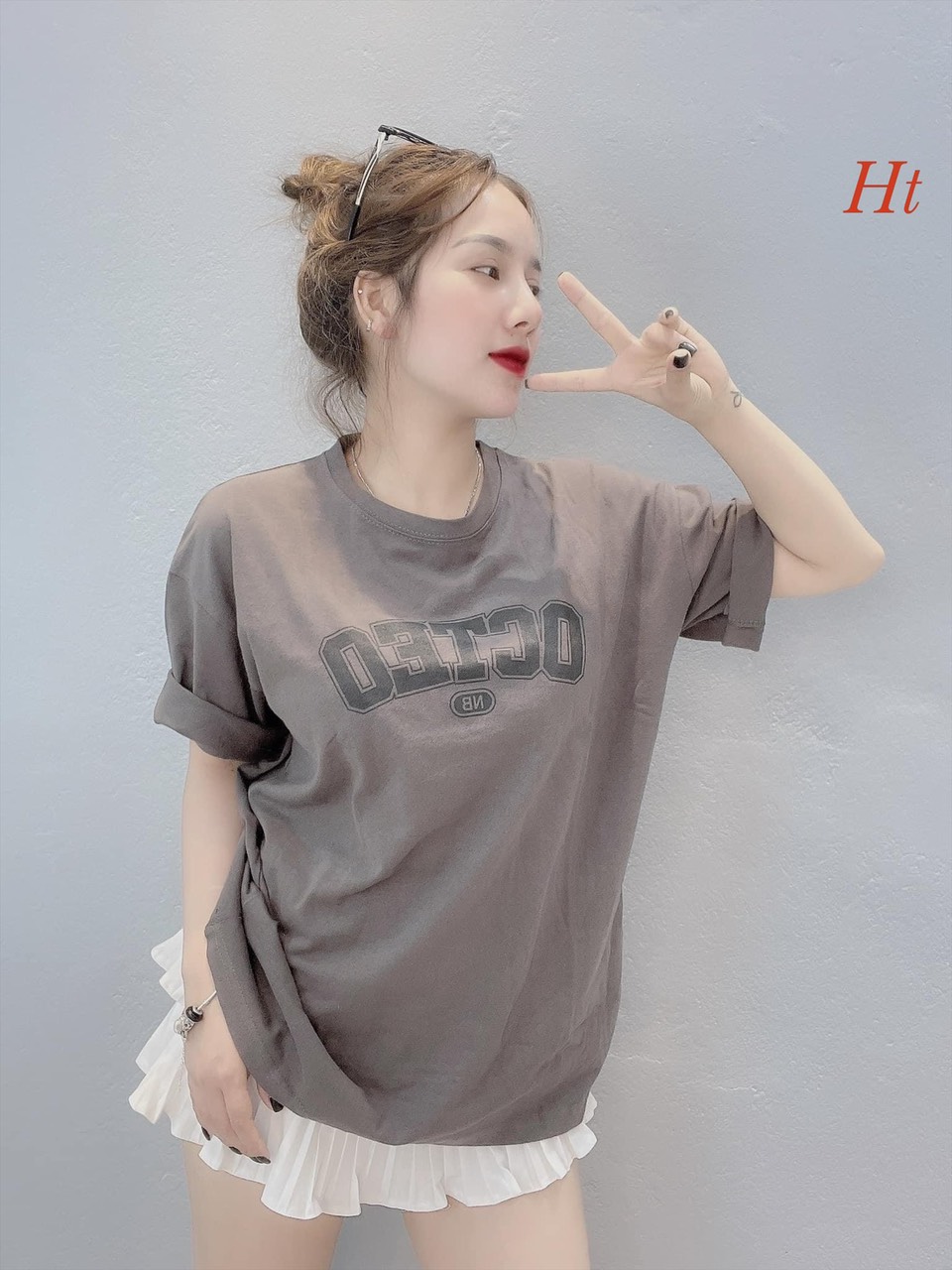 Áo phông chữ Octo Màu: trắng, be, chì, đen, nâu, vàng 🆘 chất cotton Su ,ht35