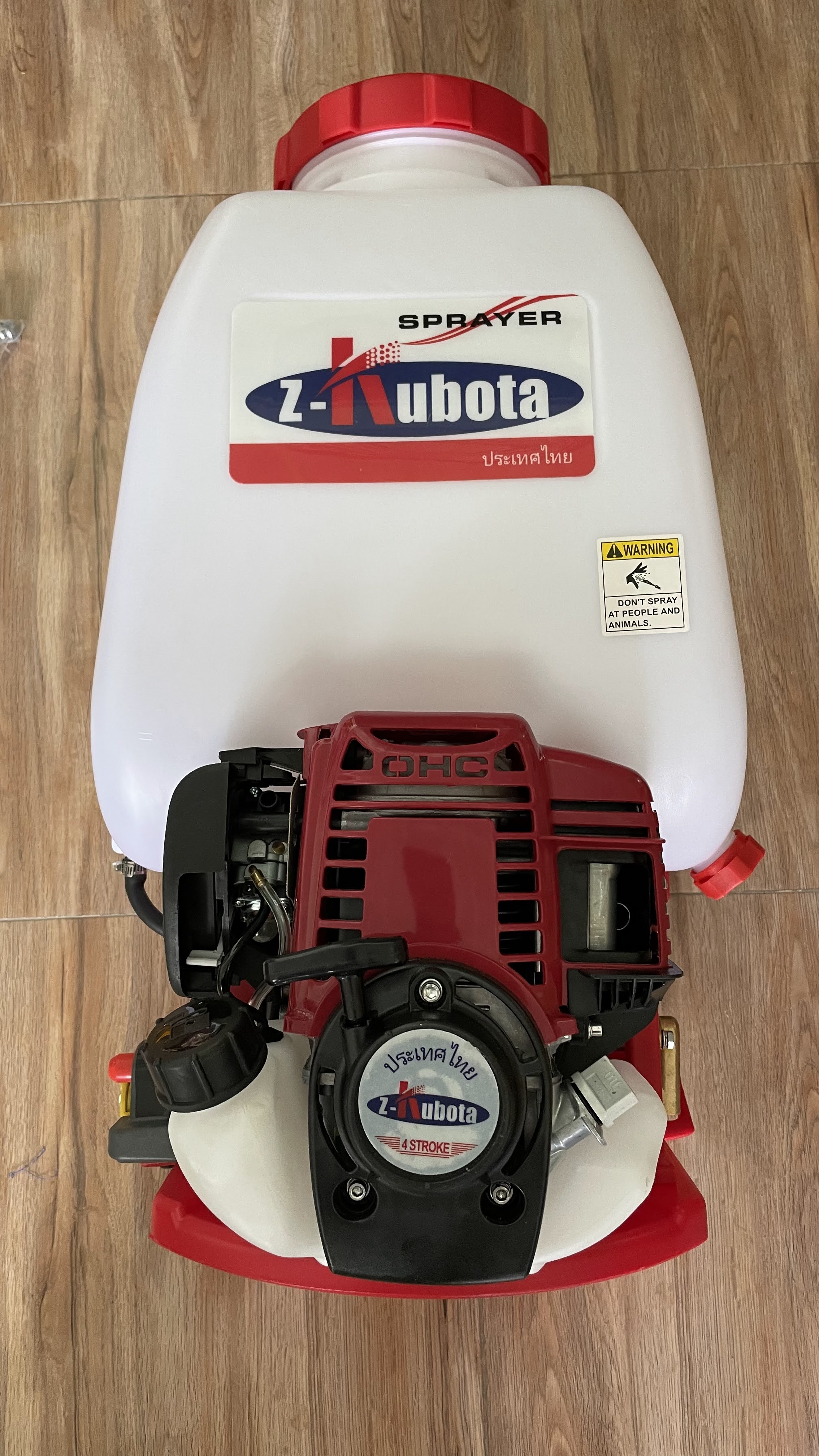 Bình xịt máy 4 thì gx 35 zkubota