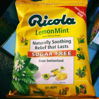Kẹo ngậm ho không đường Ricola Lemon Mint Sugar Free bịch 105 viên