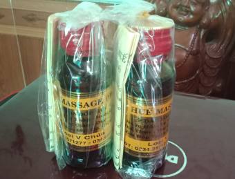 3 dầu xoa bóp massage Huế ( loại đặc biệt , 3 chai thủy tinh x 60ml )