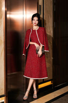 SET Áo khoác dạ lửng đắp dây + Đầm dạ sát nách phối dây LAMER (L65W23T022/L63R23T017)