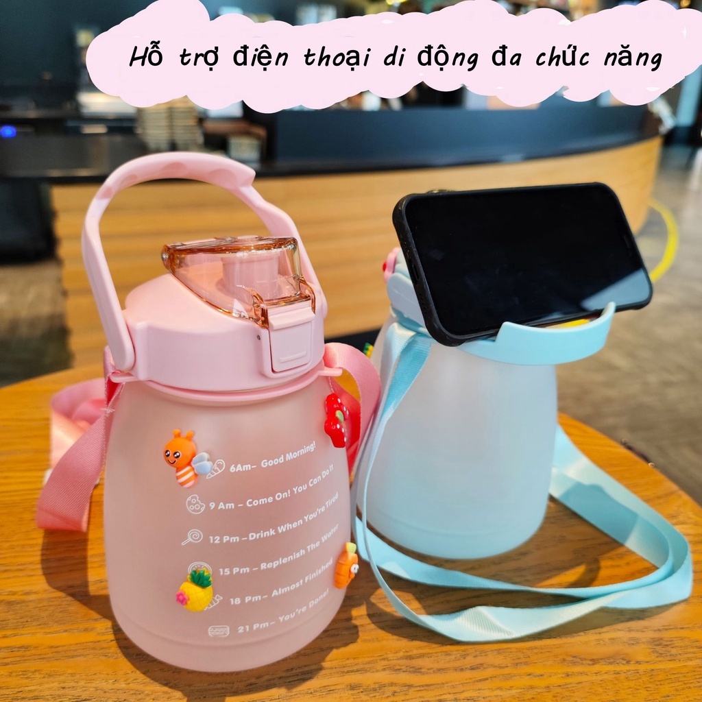 Bình nước 1 lít nhắc nhở uống nước đúng giờ - bình nước 1 lít thể thao có vạch báo uống nước đúng giờ - tặng kèm sticker cute , ống hút xịn, dây đeo tiện lợi - chất liệu an toàn cho sức khỏe.