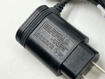 Sạc pin máy dao cạo râu Philips 15V