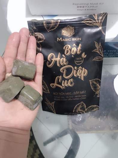 Bột Hà Diệp Lục Sạch Mụn Trắng Da