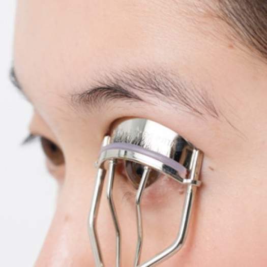 Dụng cụ bấm mi xịn , đồ bấm lông mi mini , bấm mi Kai Compact Eyelash Curler , đồ kẹp bấm mi Eye Lash tao mi cong tự nhiên , bấm mi kim loại , bấm mi Nhật Bản giá rẻ