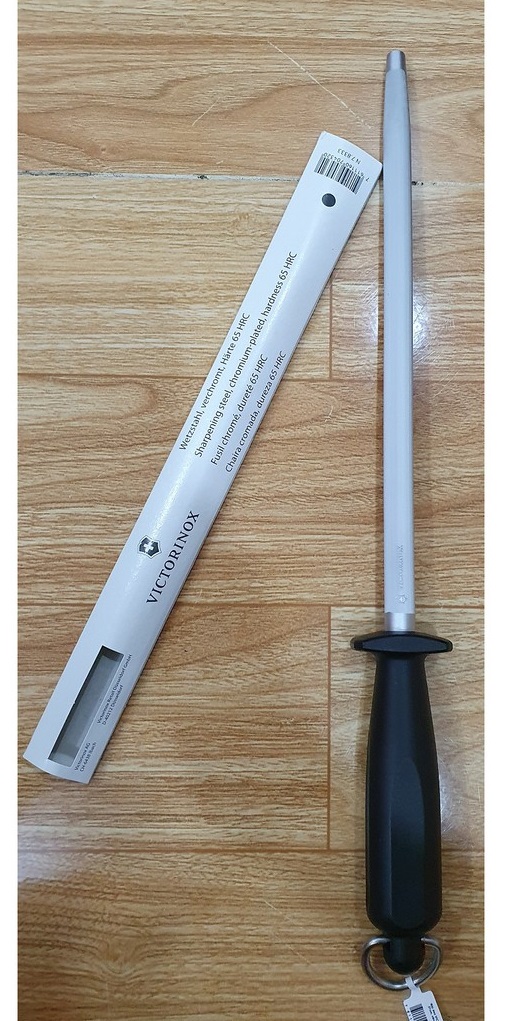 Liếc dao tròn victorinox cán đen 30cm - n7.8513