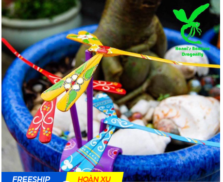 Chuồn chuồn tre, bướm tre được làm từ tay nghệ nhân làng nghề Thạch Xá