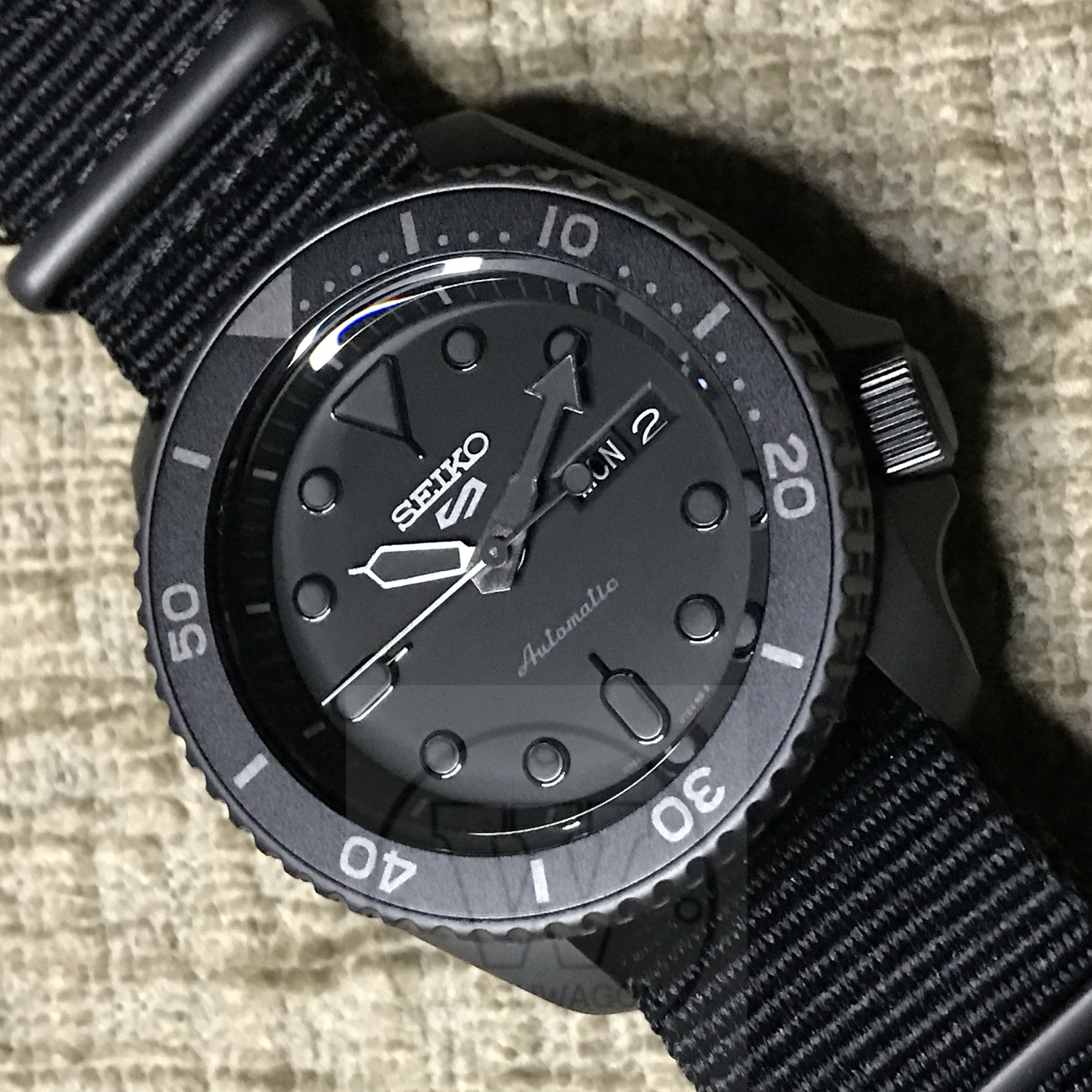 Seiko best sale stealth black