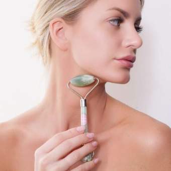 Cây lăn massage mặt đá cẩm thạch 2 đầu kích thích khả năng hấp thụ dưỡng chất cho da