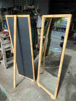 Gương soi  Khung Gỗ,Kính nhập,mix chân chống chịu lực,thu xếp tuỳ ý.Kích thước Cao 122cm Rộng 43cm