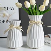 Ceramic Flower Vase used as an ornament or for displaying cut flowers perfect for home decoration