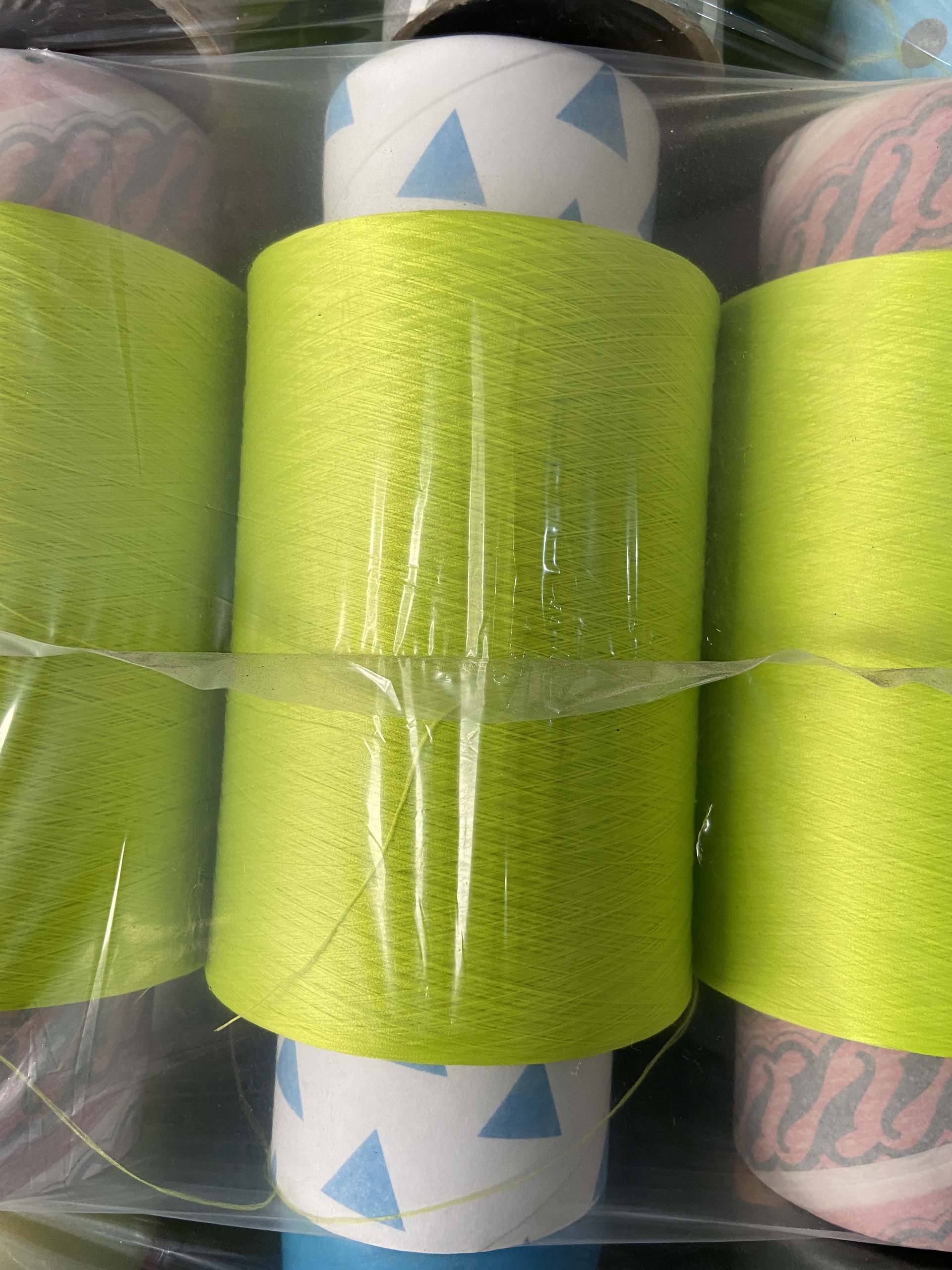 Tơ vắt sổ màu chuối non 150d