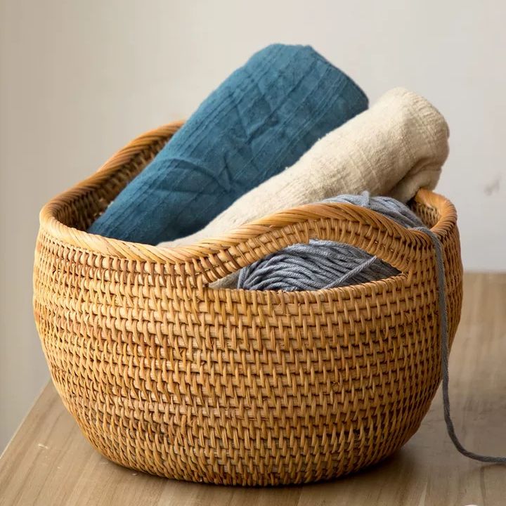 ตะกร้าสานเวียดนาม ตะกร้าผ้า ตะกร้าหวายใส่ผ้า ตะกร้าเอนกประสงค์ ตะกร้าหวายสาน ตะกร้าผ้าลายทึบ สินค้าเวียดนาม มีหูจับ ของขวัญ ราคา 699 บาท*ส่งฟรี