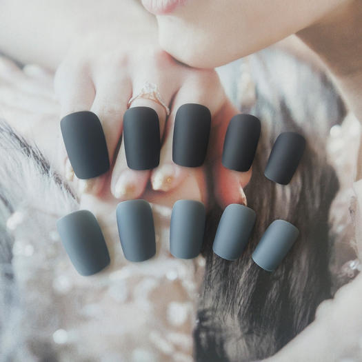 Bộ 24 móng tay giả dán keo mẫu xanh đen nhám thời trang nổi bật - INTL -  Móng giả | TheFaceHolic.com