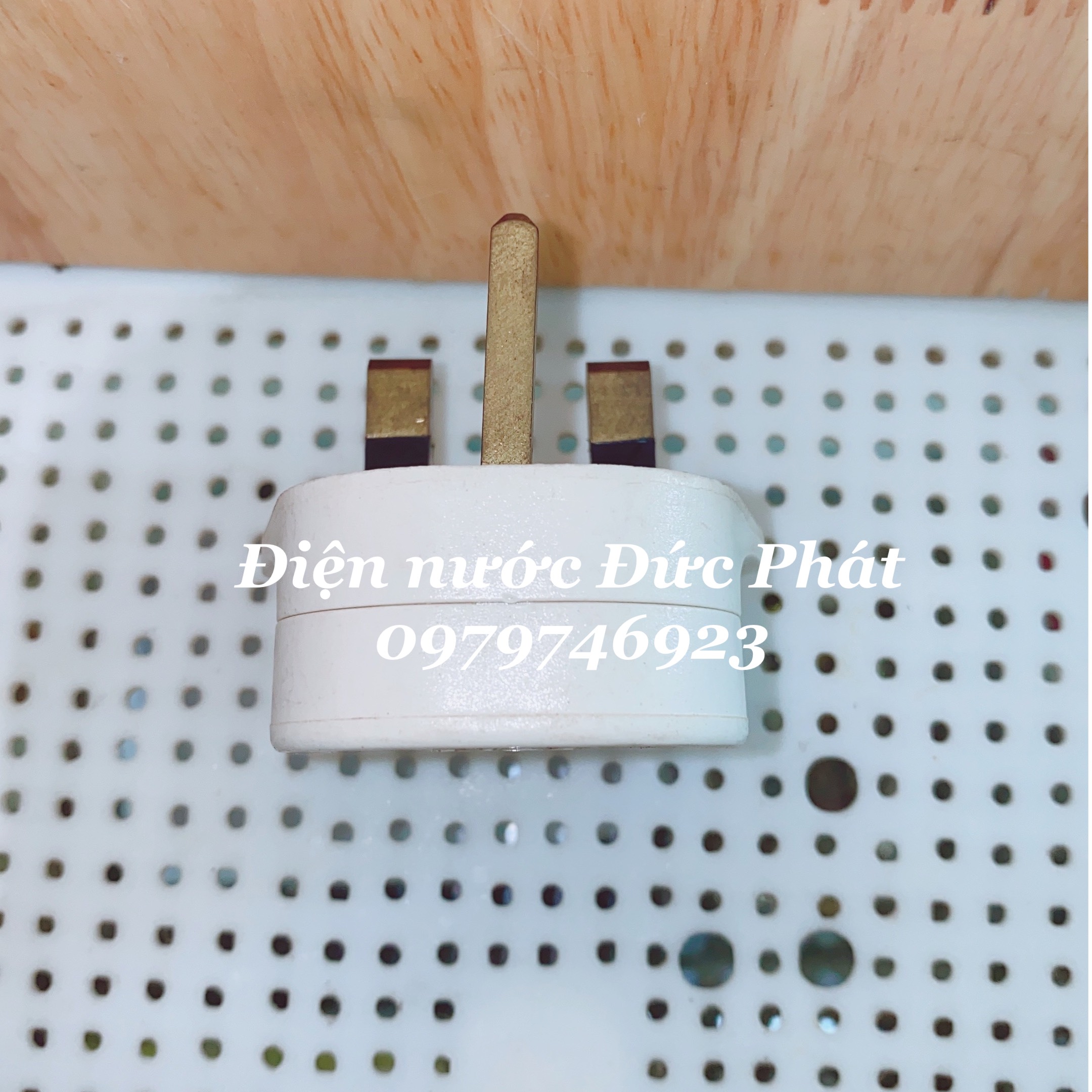 Phích cắm 3 chân - phích cắm 3 pha