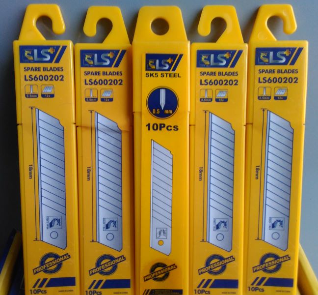 Combo 2 hộp lớn , 1 hộp 10 lưỡi dao giấy lớn giá rẻ npp.