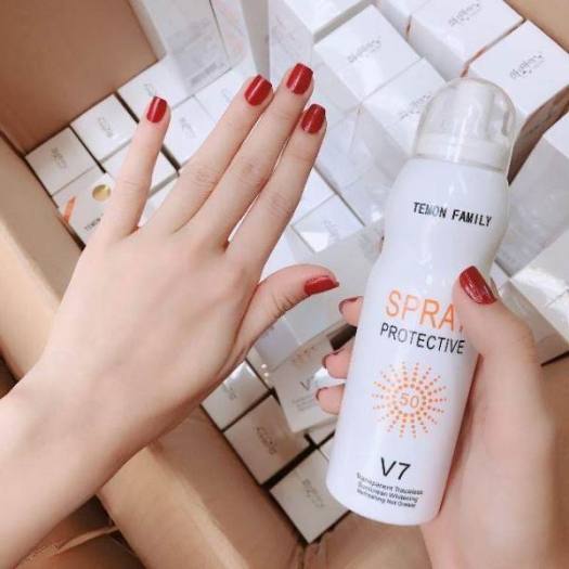 XỊT CHỐNG NẮNG V7 SUN SREEN SPF 50