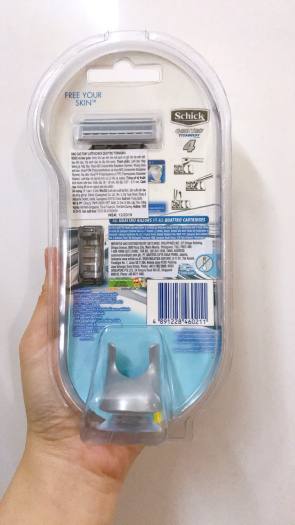 Dao Cạo Râu SCHICK QUATTRO TITANIUM 4 lưỡi (Tặng Thêm 1 Lưỡi trị giá 25k)