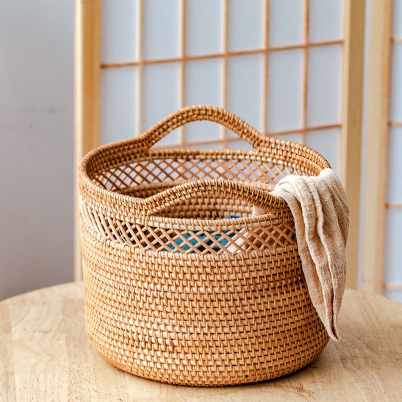 ตะกร้าผ้า ตะกร้าหวายใส่ผ้า ตะกร้าหวายสาน ตะกร้าผ้าลายโปร่ง ตะกร้าสานเวียดนาม สินค้าเวียดนาม มี3ขนาด ของขวัญ ราคา 1,299 บาท*ส่งฟรี