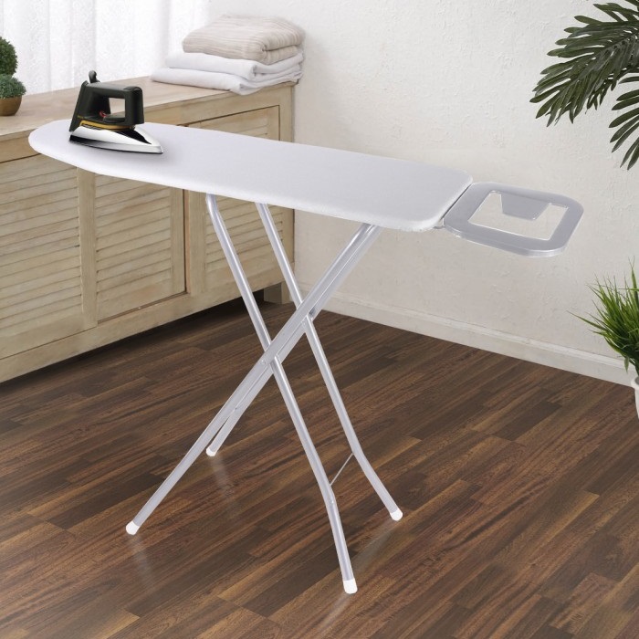 Bàn để ủi quần áo cao cấp Nakagami tư thế đứng có giá đỡ - Cầu là quần áo chất lượng Công nghệ Nhật Bản - Màu ngẫu nhiên | Phởms Market