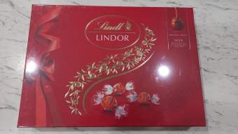 Socola Sữa- Chocolate Lindt Lindor  Milk 168gr- Expiry date: 08/2023