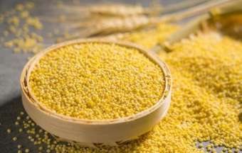 Hạt kê vàng hữu cơ đã bóc vỏ - 500g