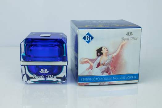 Kem Bạch Tiên B1 nám, đồi mồi, ngừa sạm thâm, ngừa lão hóa Phiến hồng hoa - Saffron 25g