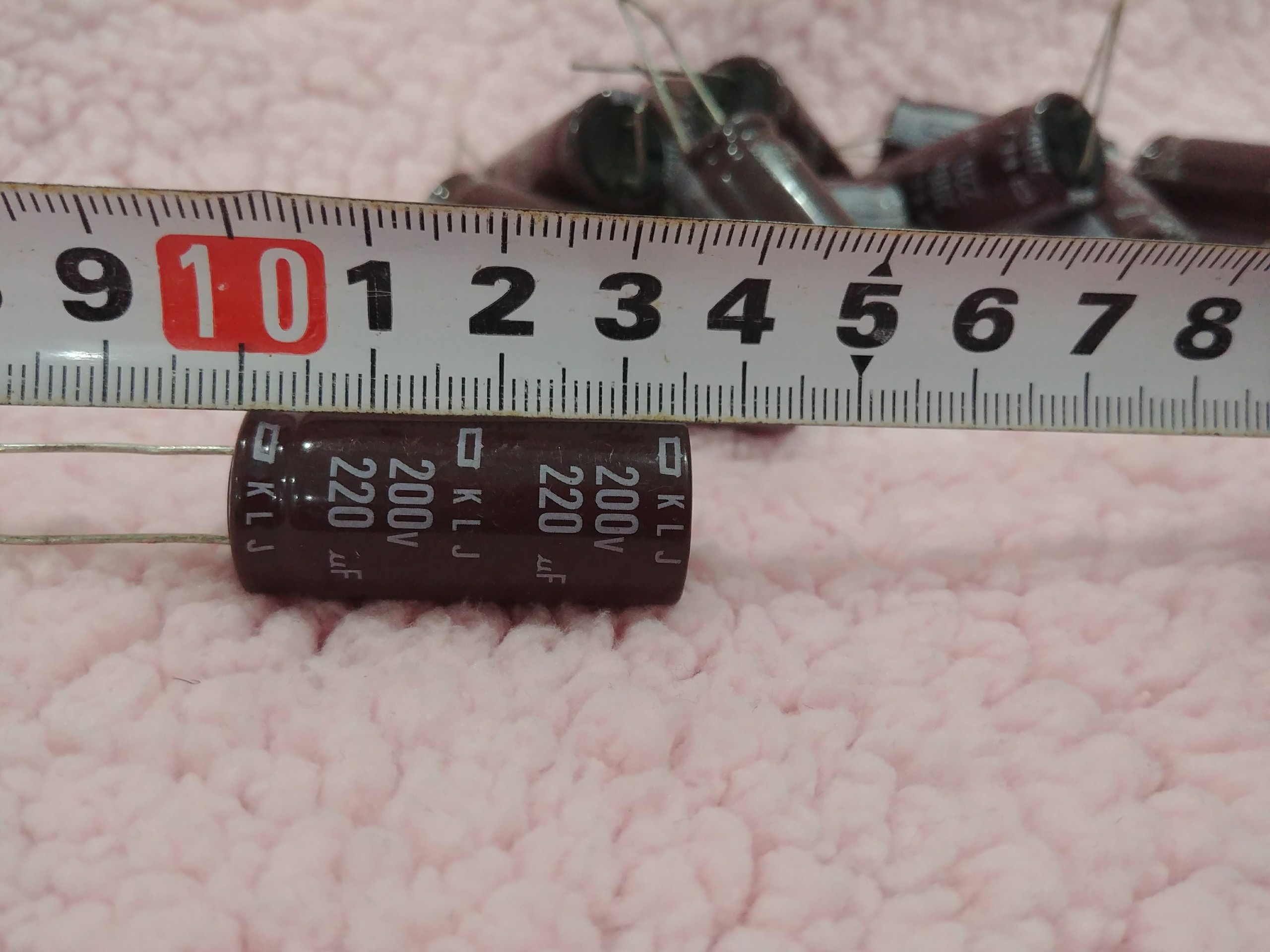 Combo tụ hóa 220u/200v