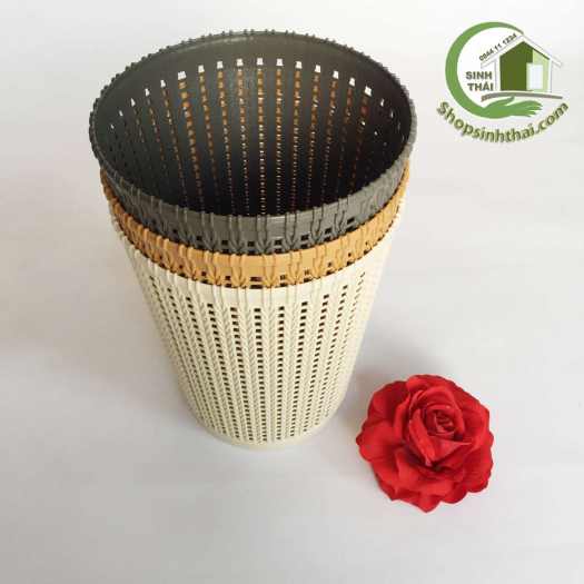 Sọt rác nhựa giả mây đan 25cm x 21cm - giao màu ngẫu nhiên