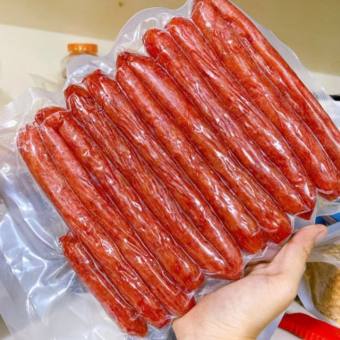 Lạp xưởng Tôm Sóc Trăng 1KG nhiều Tôm 8090% nạt  vị thơm ngon  rất hấp dẫn cho mỗi bữa cơm của gia đình