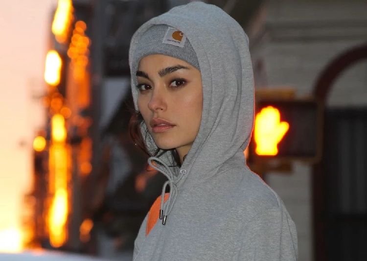 carhartt beanie girl