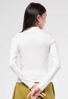 Áo dài tay Colorbox cao cổ - Trắng