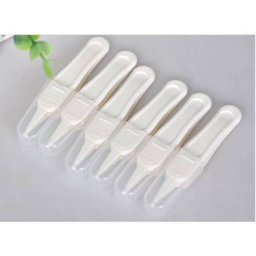 Dụng Cụ Gắp Gỉ Mũi Cho Trẻ Em (Nhựa)