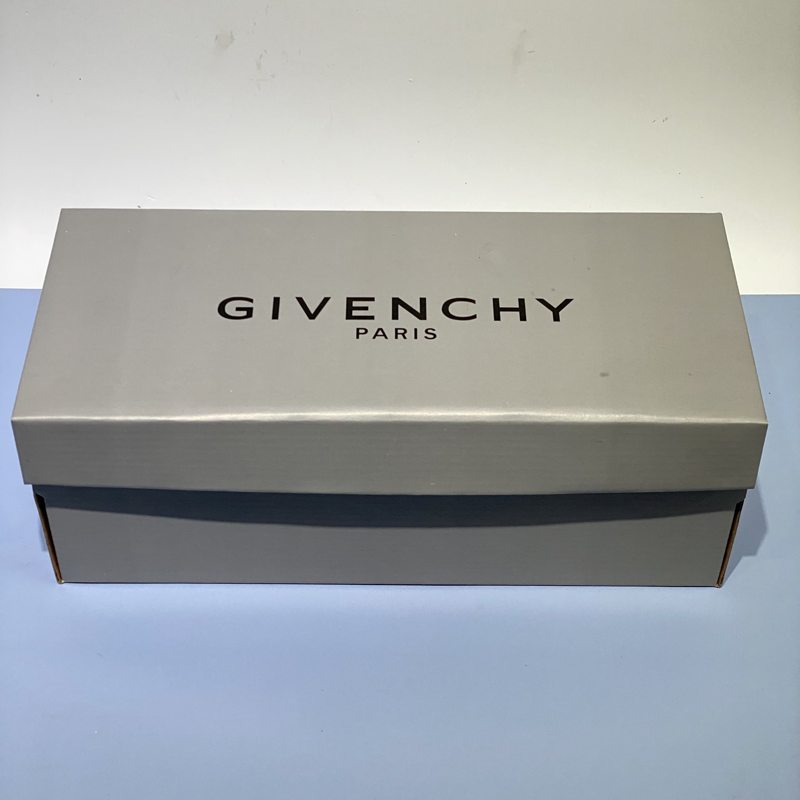 Givenchy Giày giá tốt Tháng 12,2022|BigGo Việt Nam