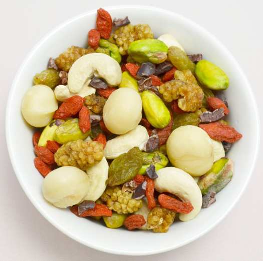 Hạt điều rang muối vỏ lụa 3H 100% nguyên chất (hộp 450g)