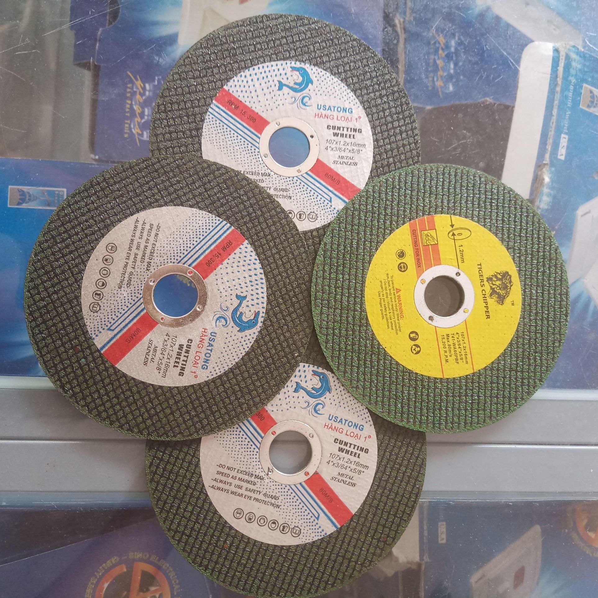 [HCM]1 viên đá cắt xanh cắt inox cắt sắt, đá cắt sắt sắt inox loại 1 tấc sắc bén - Dụng Cụ cầm tay Nam