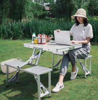 Bàn Xếp Dã Ngoại Bàn Ghế Xếp Dã Ngoại Bàn Gấp Gọn Đa Năng Gấp Gọn Liền 4 Ghế Siêu Nhẹ Có Chỗ Cắm Ô