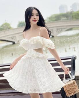 Đầm hoa trễ vai bèo khoét eo chất voan hoa đầm dự tiệc sang trọng